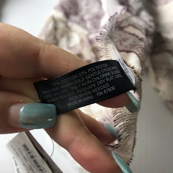 INC International clipped geo jacquard scarf wrap - Picture 4 of 6